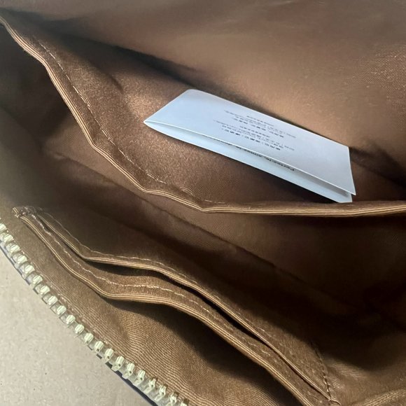 coach Nolita 19 In Signature Canvas cs442 - Picture 6 of 7